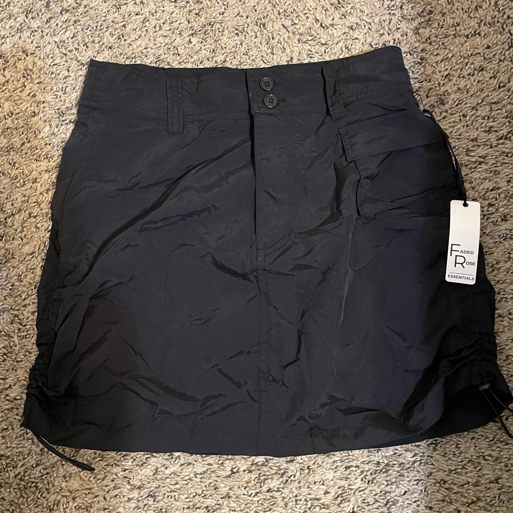 BLACK CARGO MINI SKIRT